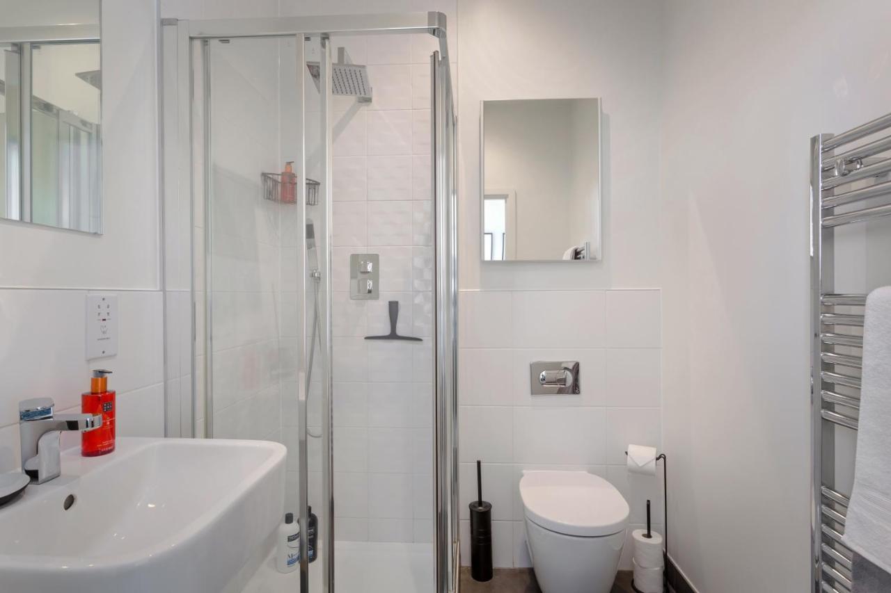 Luxury Serviced Apartments Stevenage, Hertfordshire Экстерьер фото