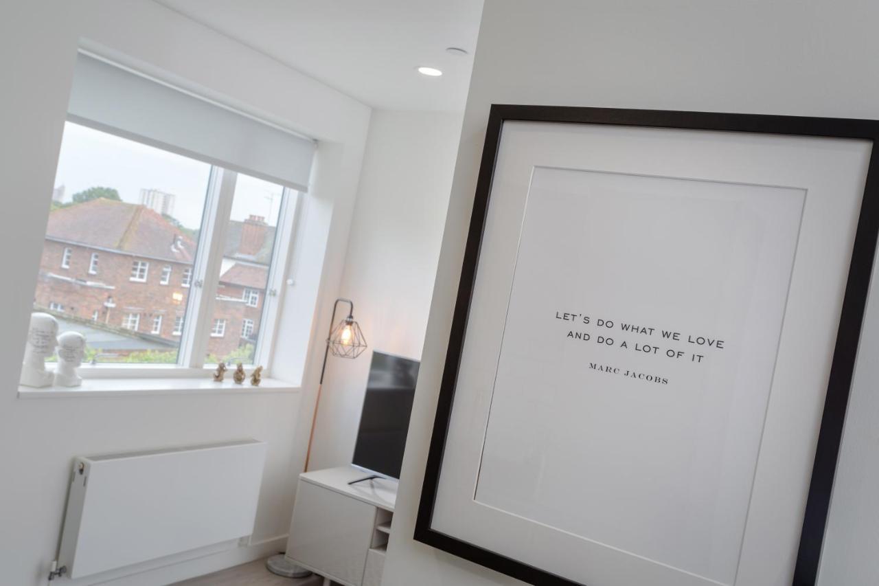 Luxury Serviced Apartments Stevenage, Hertfordshire Экстерьер фото