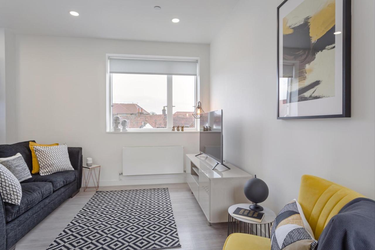 Luxury Serviced Apartments Stevenage, Hertfordshire Экстерьер фото