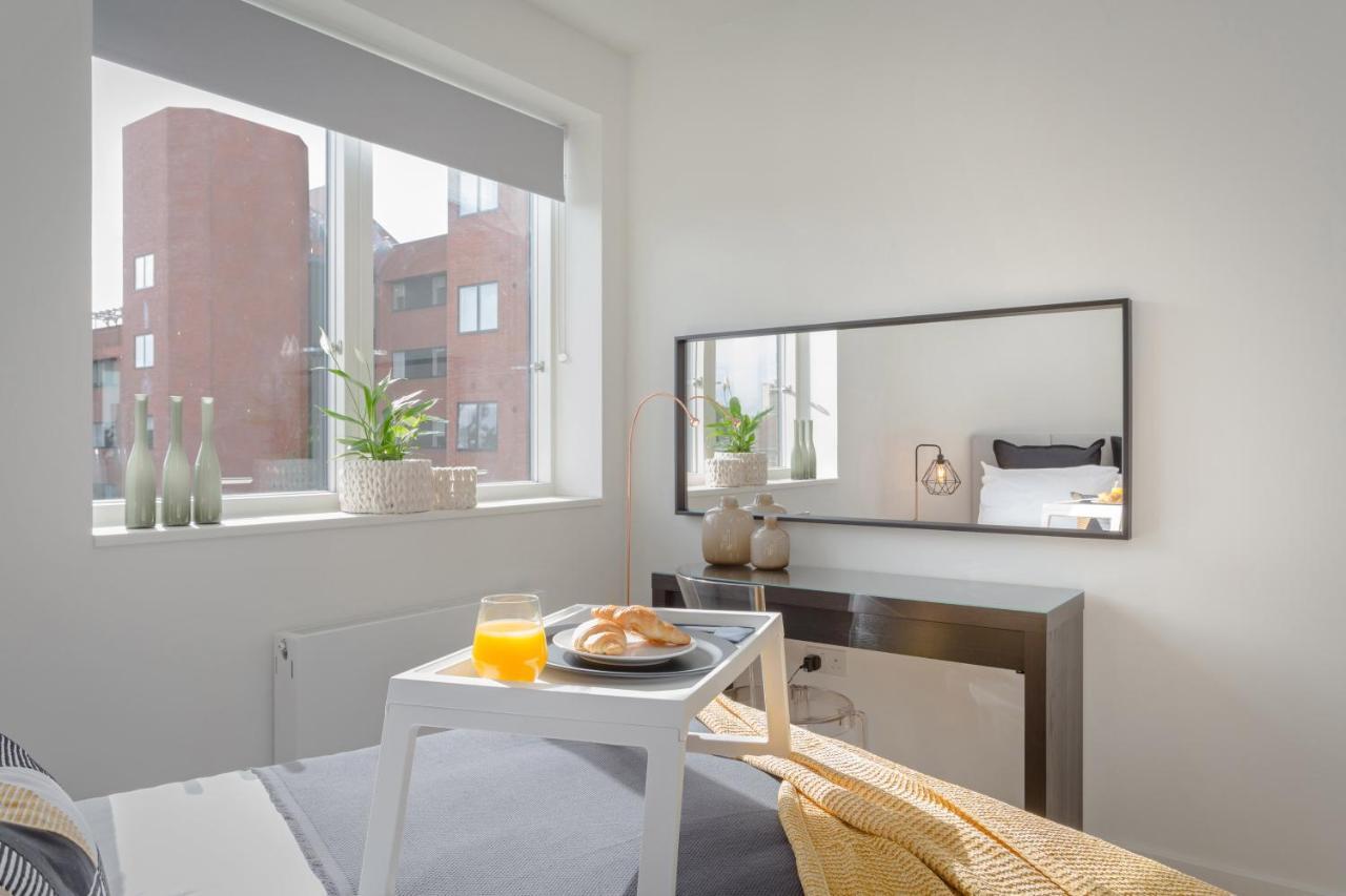 Luxury Serviced Apartments Stevenage, Hertfordshire Экстерьер фото
